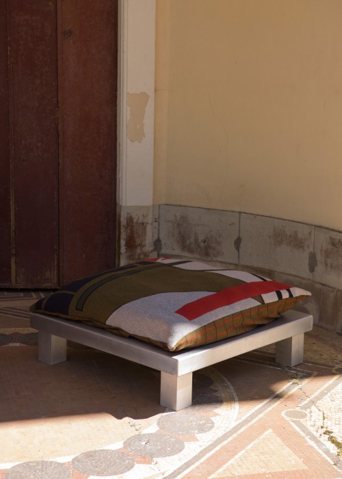 Day bed