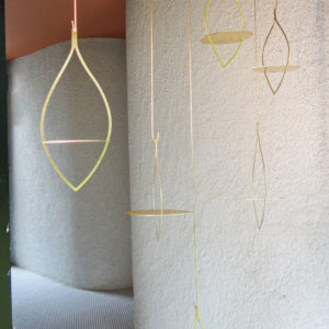 étagère suspendue Ficus par Georges