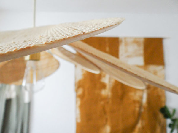 suspension pale raphia